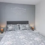 Afton View Apartment Ambleside